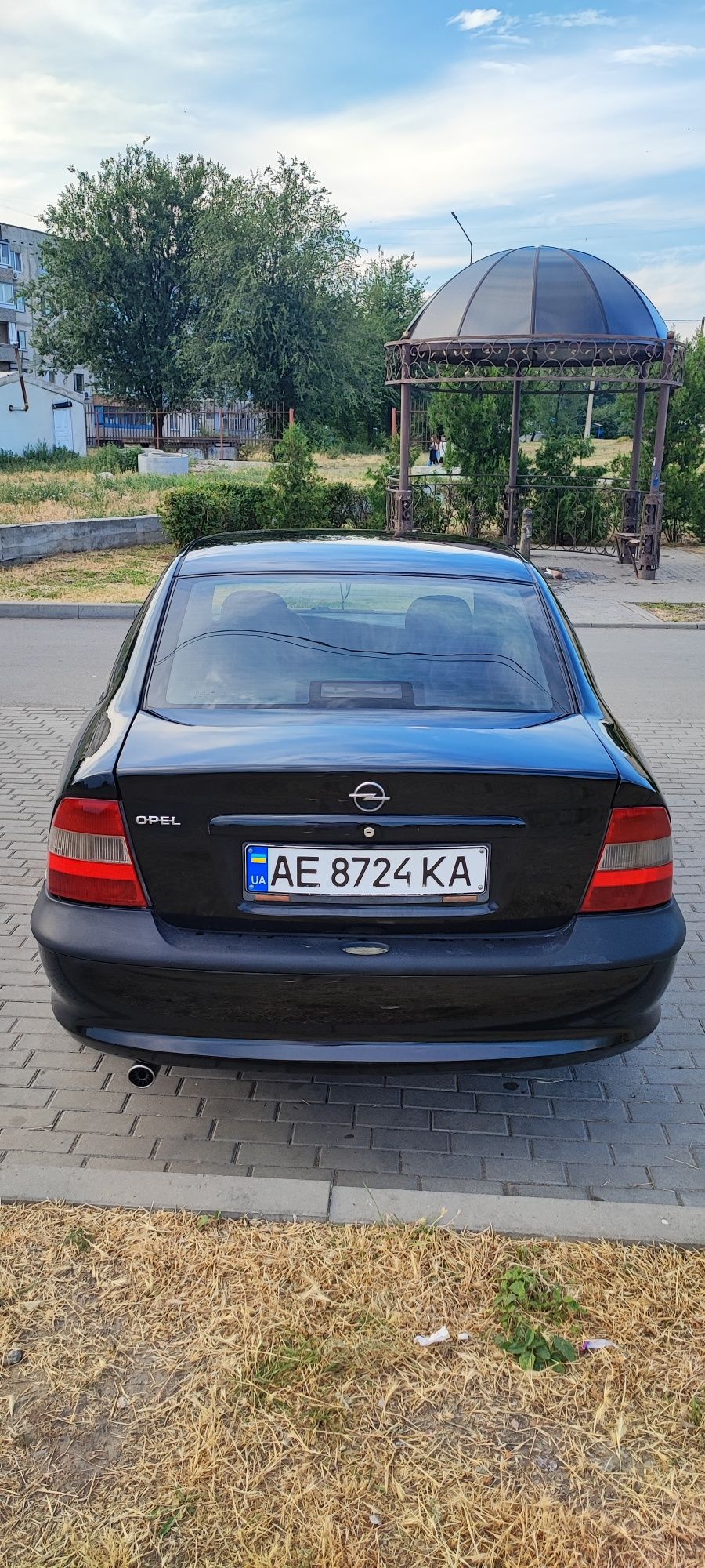 Опель вектра Б На АВТОМАТЕ с гбо
