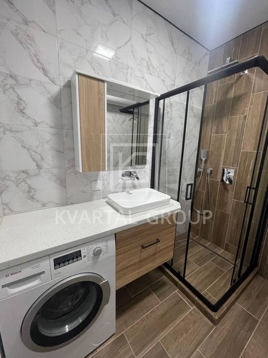 Квартира з новим, сучасним ремонтом в Ірпені