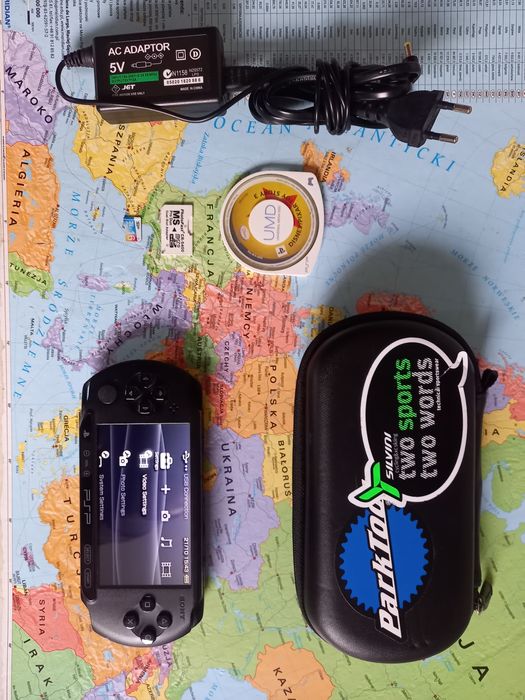 Konsola Sony psp Street E 1004 16gb 45 gier