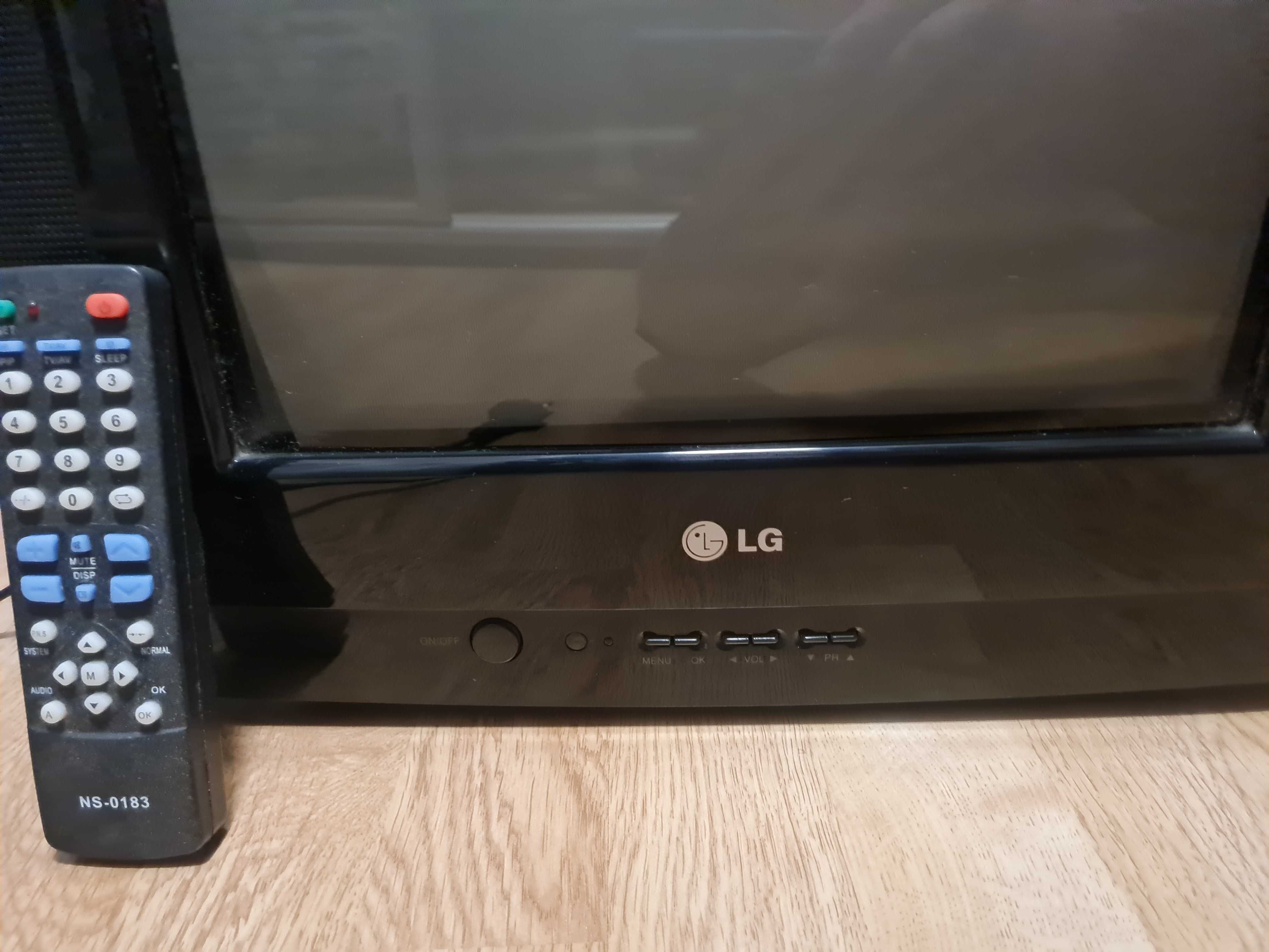Телевізор LG 14FU7RB з кріпленням