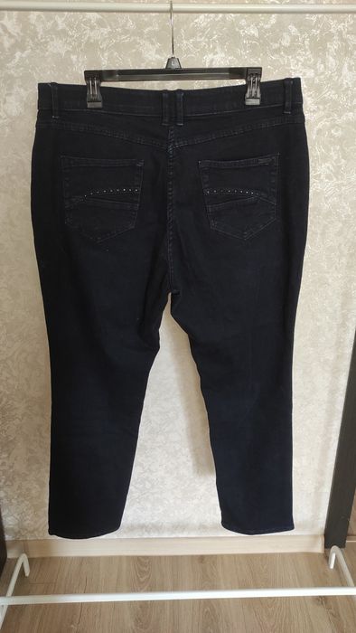 Темно-сині джинси розмір 52