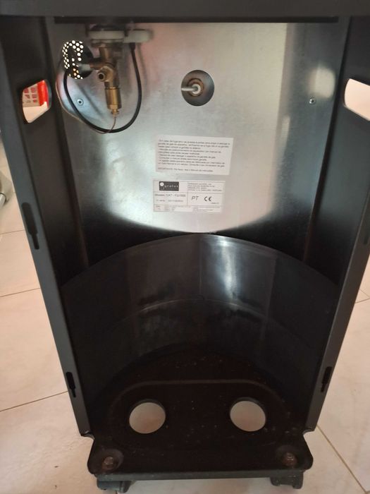 Aquecedor pequeno a gás