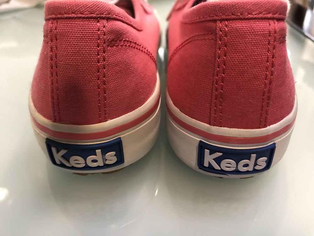 Sapatilhas de lona coral Keds