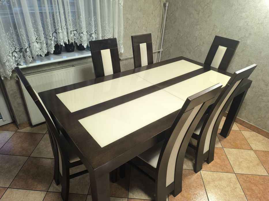 Nowoczesny zestaw jadalny stół + 8 krzeseł