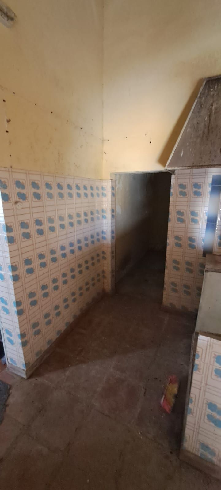 Prédio urbano a venda T2+t1