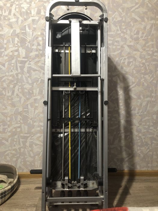 Тренажер PiLATES POWER GYM в хорошем состоянии.