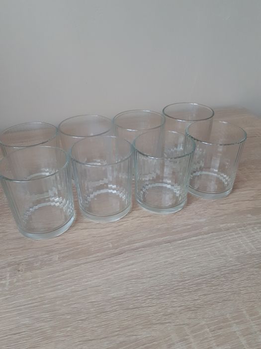8 szklanek preźroczystych