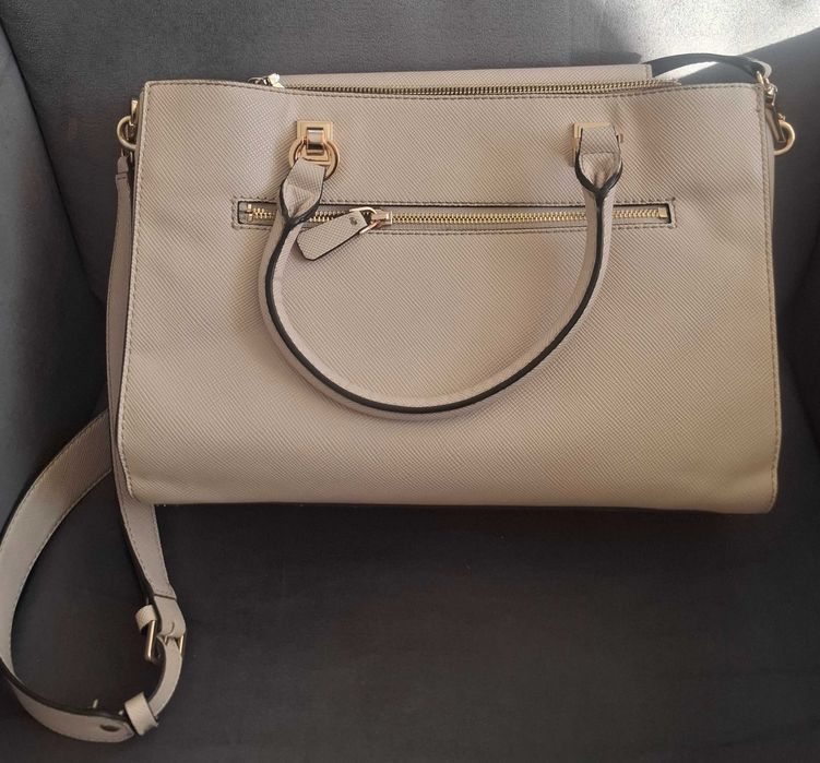 Casualowa torebka GUESS