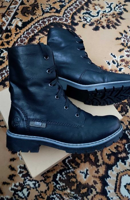 Зимові черевики жіночі, жіночі черевики Rieker, черевики на шнурівці