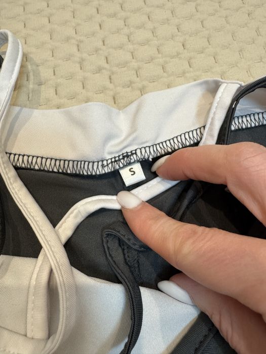 Комбінезон для тренувань або для вагітної