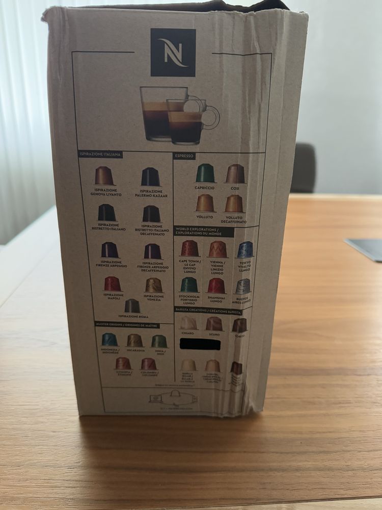 Кавоварка Nespresso Citiz DeLonghi EN167.B