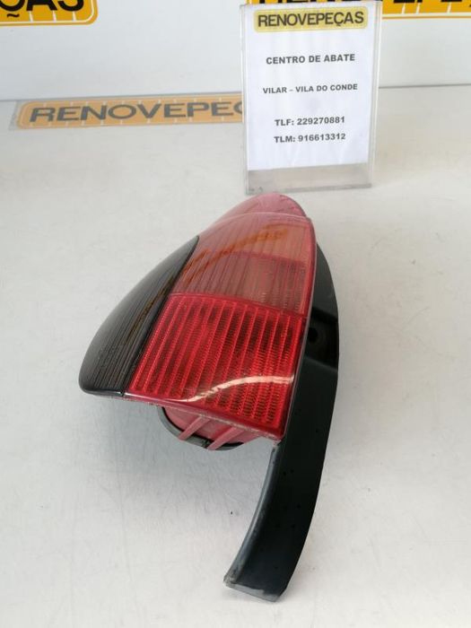 Farolim esquerdo PEUGEOT 306 Break (7E, N3, N5)