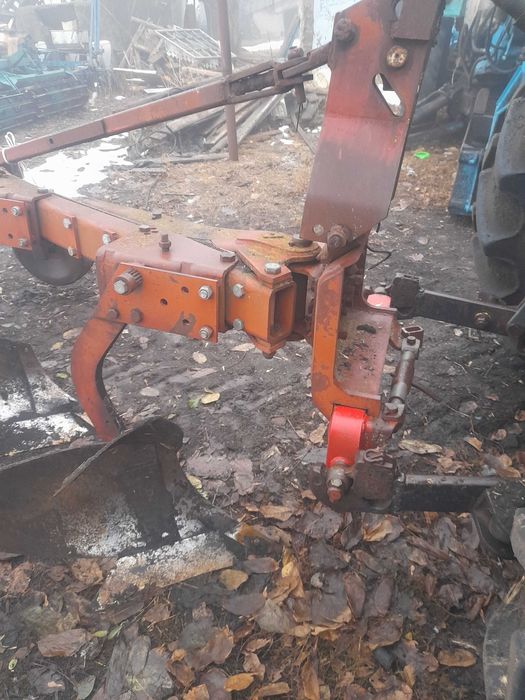 Плуг воогель 5корпусний