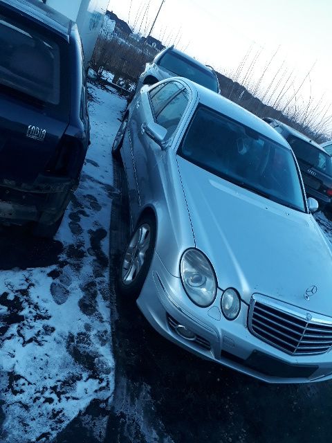 Mercedes W211 lift 2007 3.0 v6 diesel na czesci