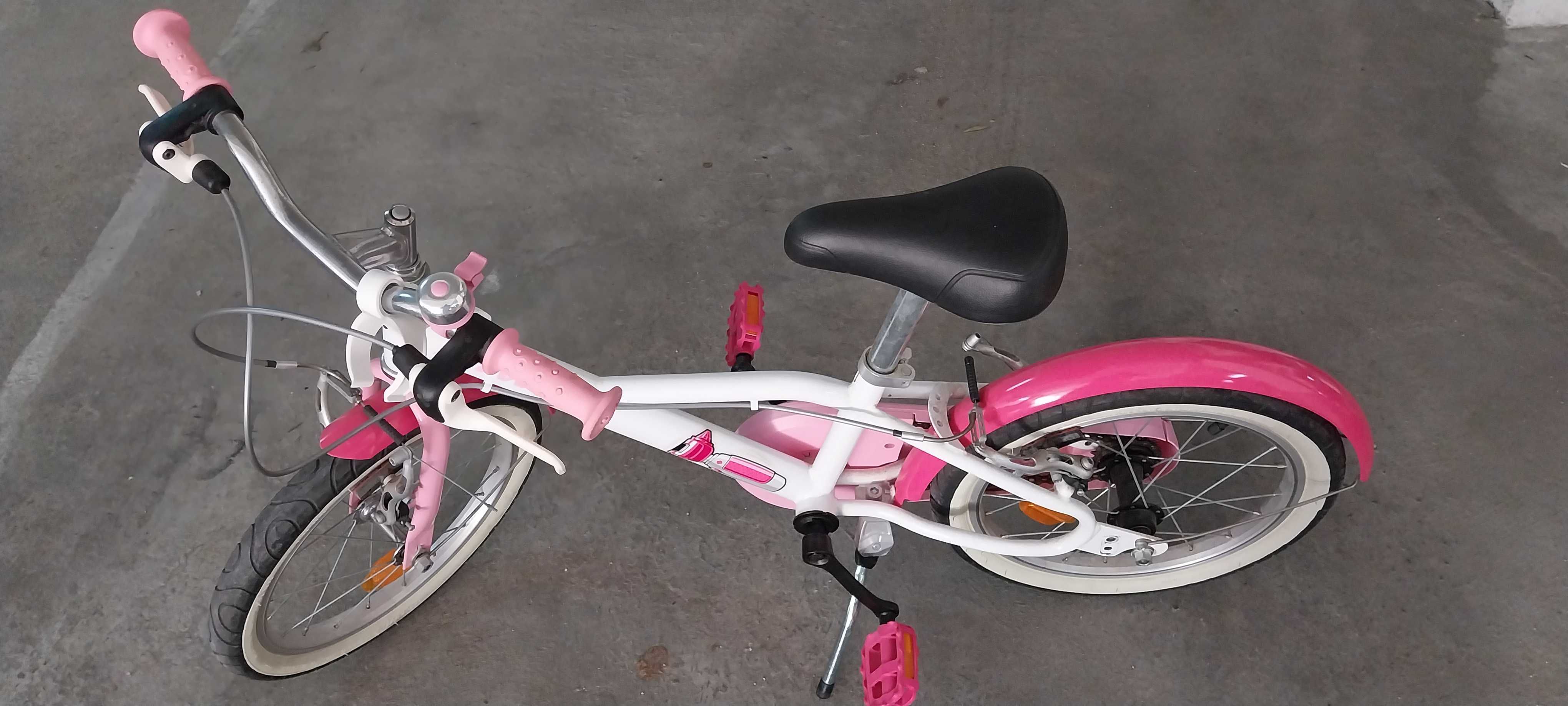 Bicicleta de menina