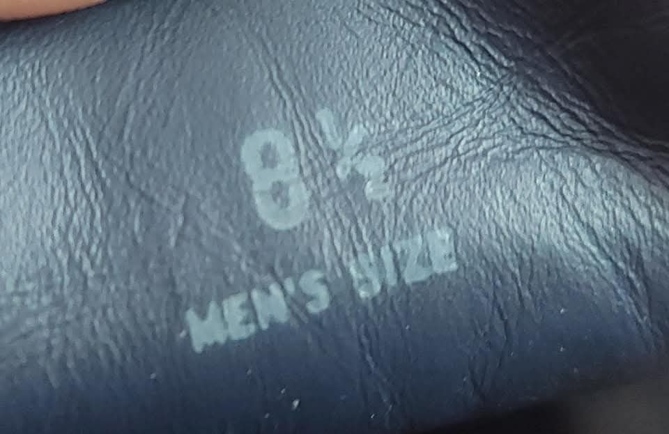 Кроссовки Hogan оригінал 

Розмір 8 1/2  44розмір
Замір по стельці