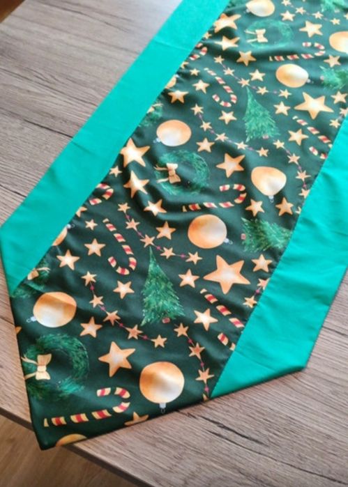 Świąteczny bieżnik