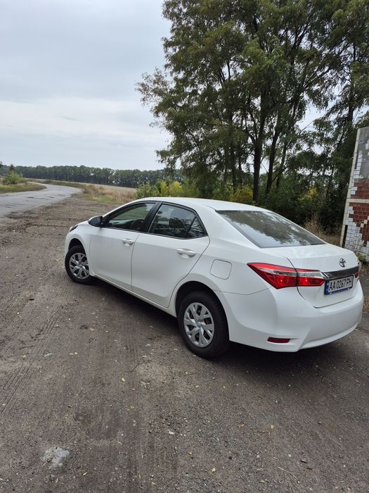 Продам  Тойоту короллу