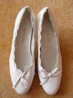 Białe buty na obcasie Simon & Gio 39/40 25cm jak Nowe