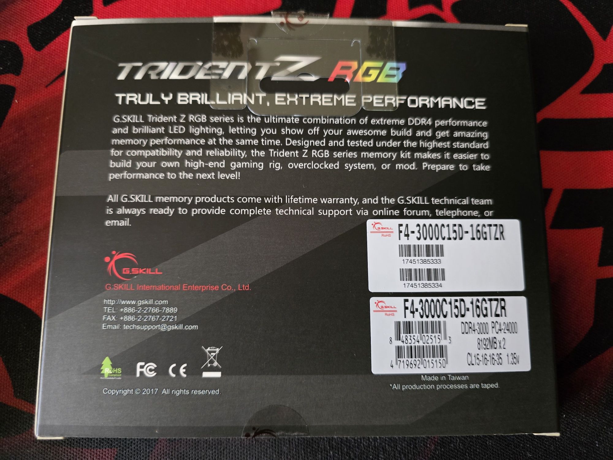 Kit de Memórias DDR4 G Skill RGB 2x8 16gb