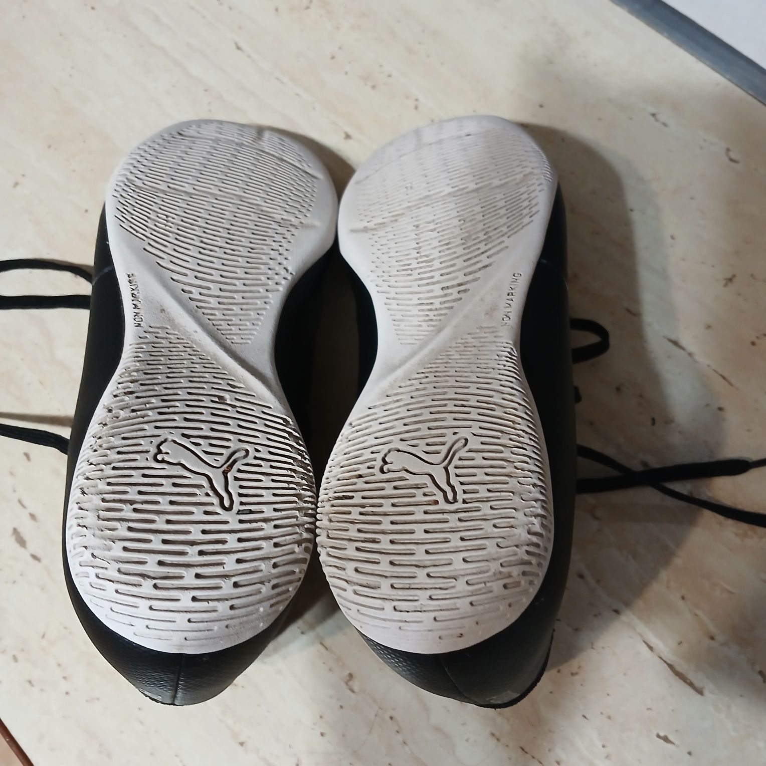 Buty do piłki nożnej, halówki