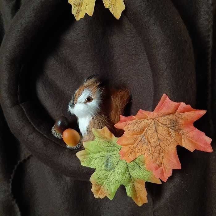 Drzewo pani Jesień strój dziupla z wiewiórką balik jesienny 116 -134