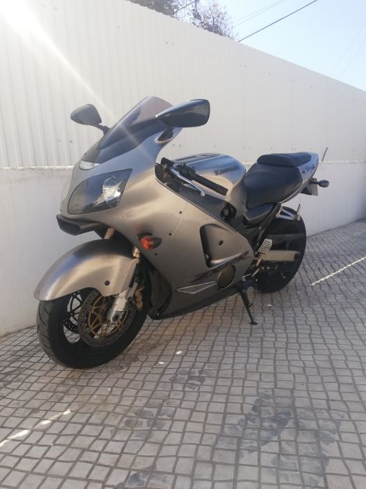 Kawasaki ZX12R ninja