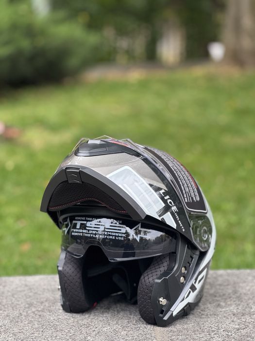 Мото шлем модуляр