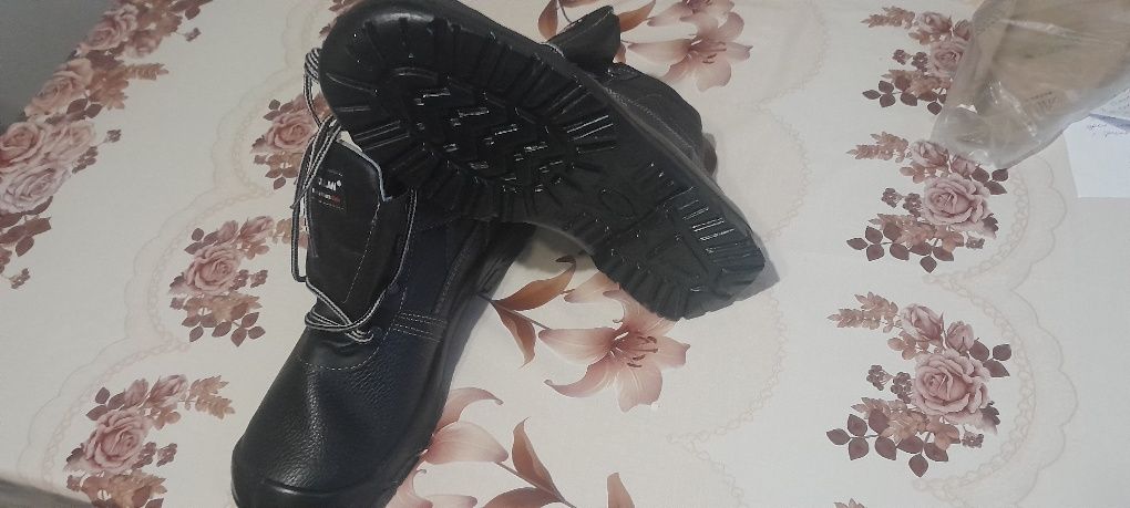 Робочі черевики фірми Talan 45р і 40р