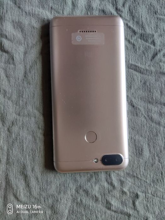 Xiaomi redmi 6A Tenaa в оригинале не битый и без коцок