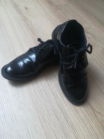 Eleganckie buty chłopięce 31 Zara boys pantofle czarne
