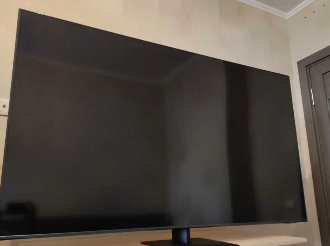 Telewizor 4K Qled Samsung 120Hz SMART voice 155 cm