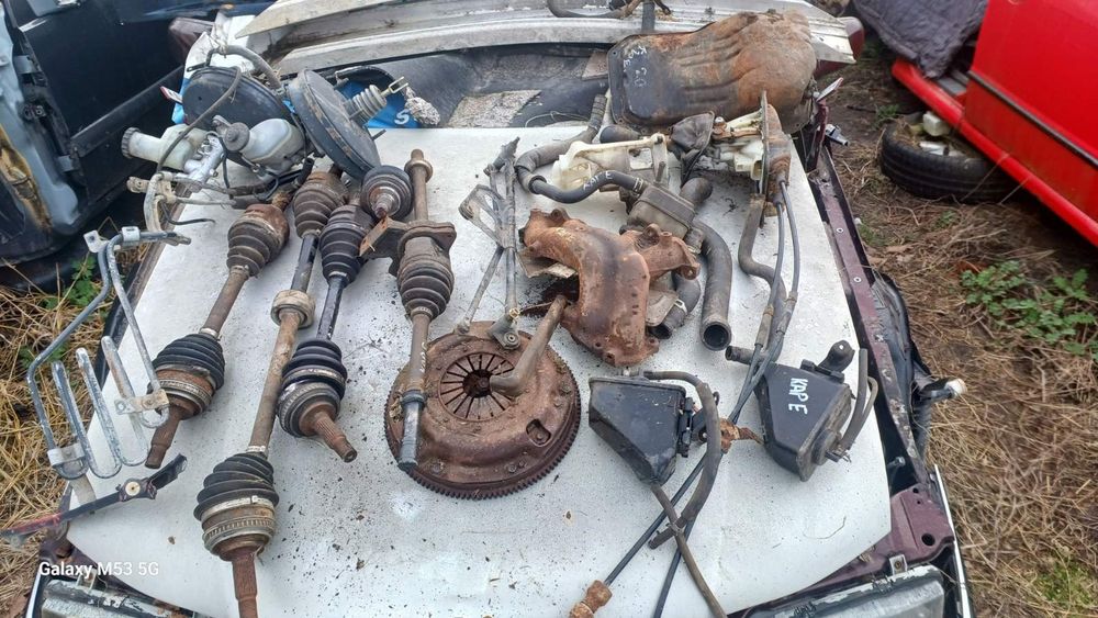 Полуось кулиса Тойота карина е TOYOTA CARINA E CELICA