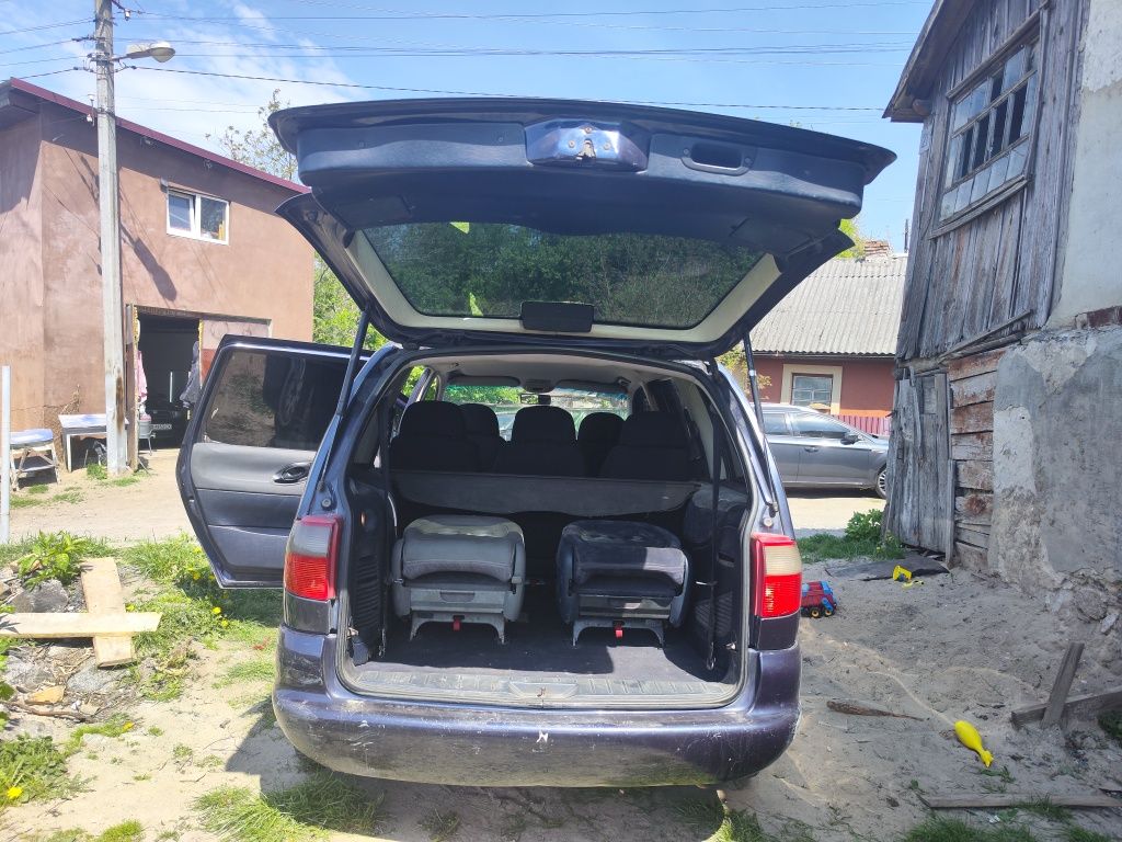 Сімейний автомобіль