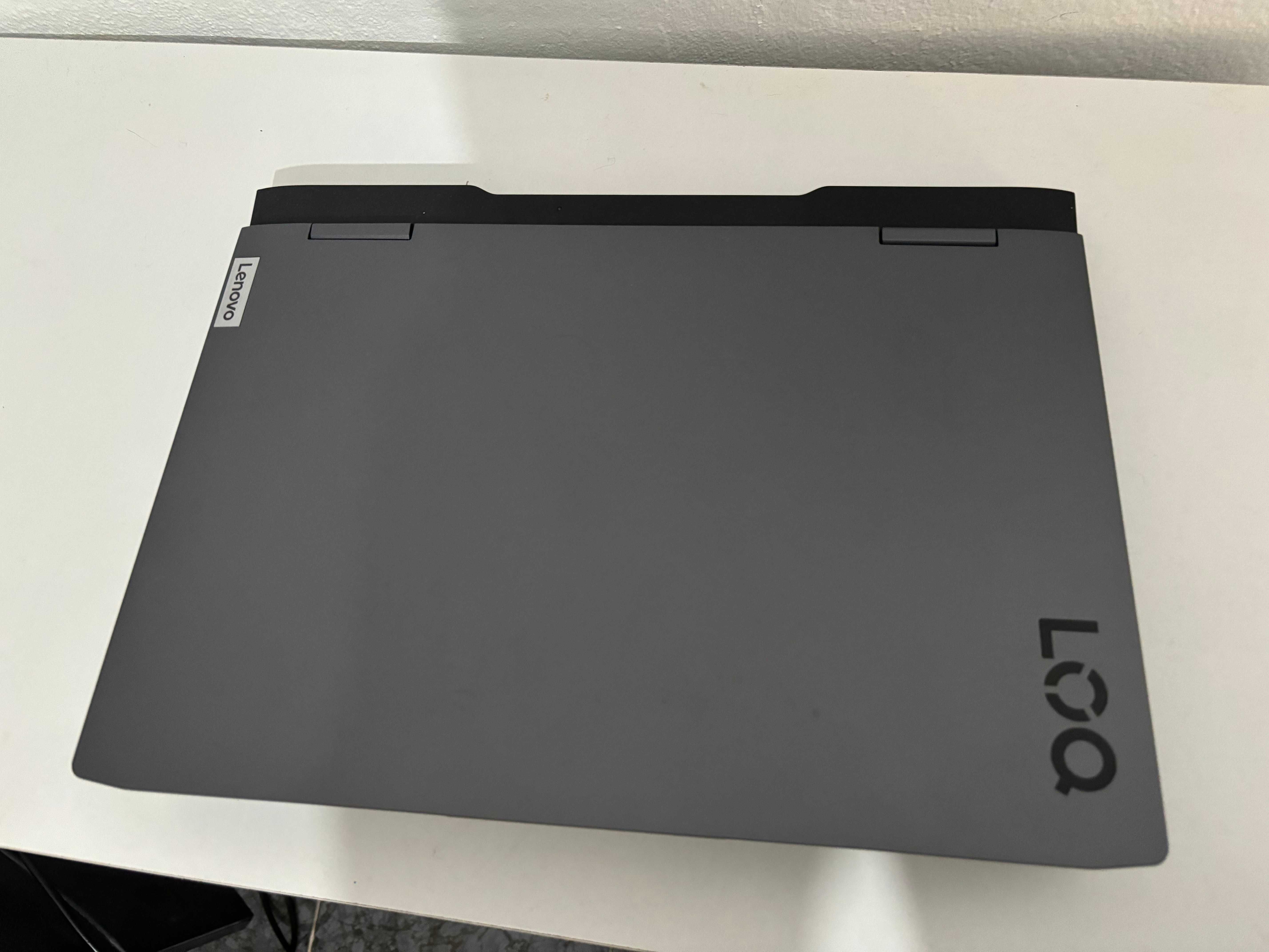 Portátil Lenovo LOQ 15APH8 15.6" Storm Grey