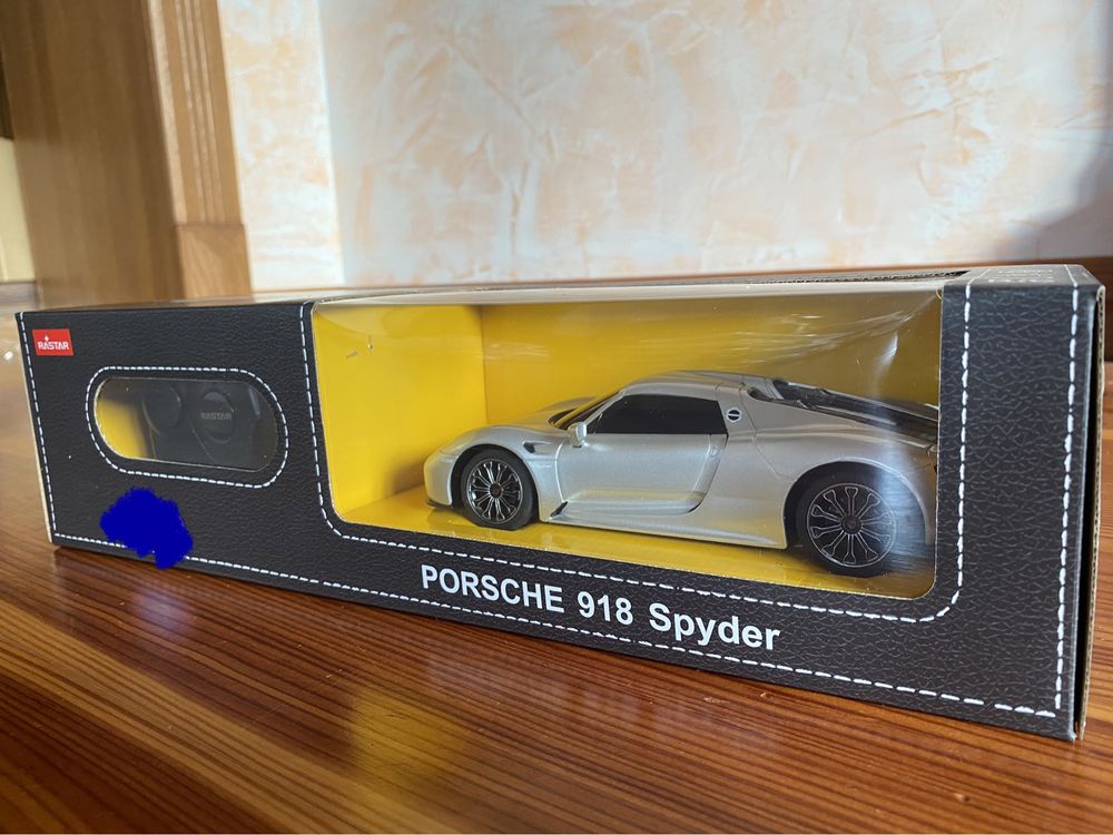 Samochód zdalenie sterowany Raster Porsche 918 Spyder