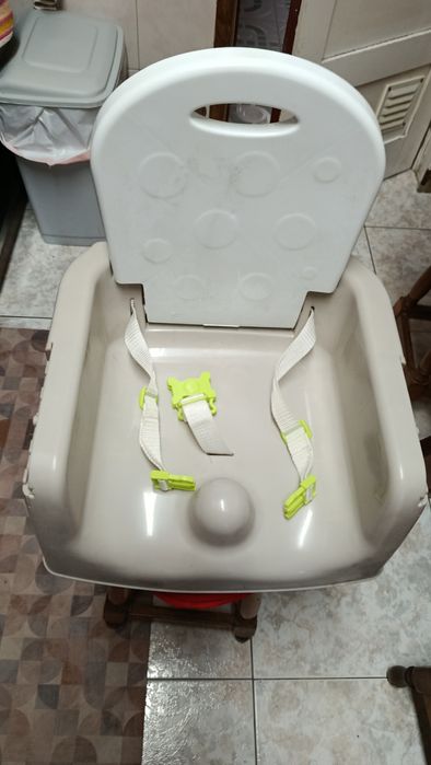 Venda de cadeira refeição criança