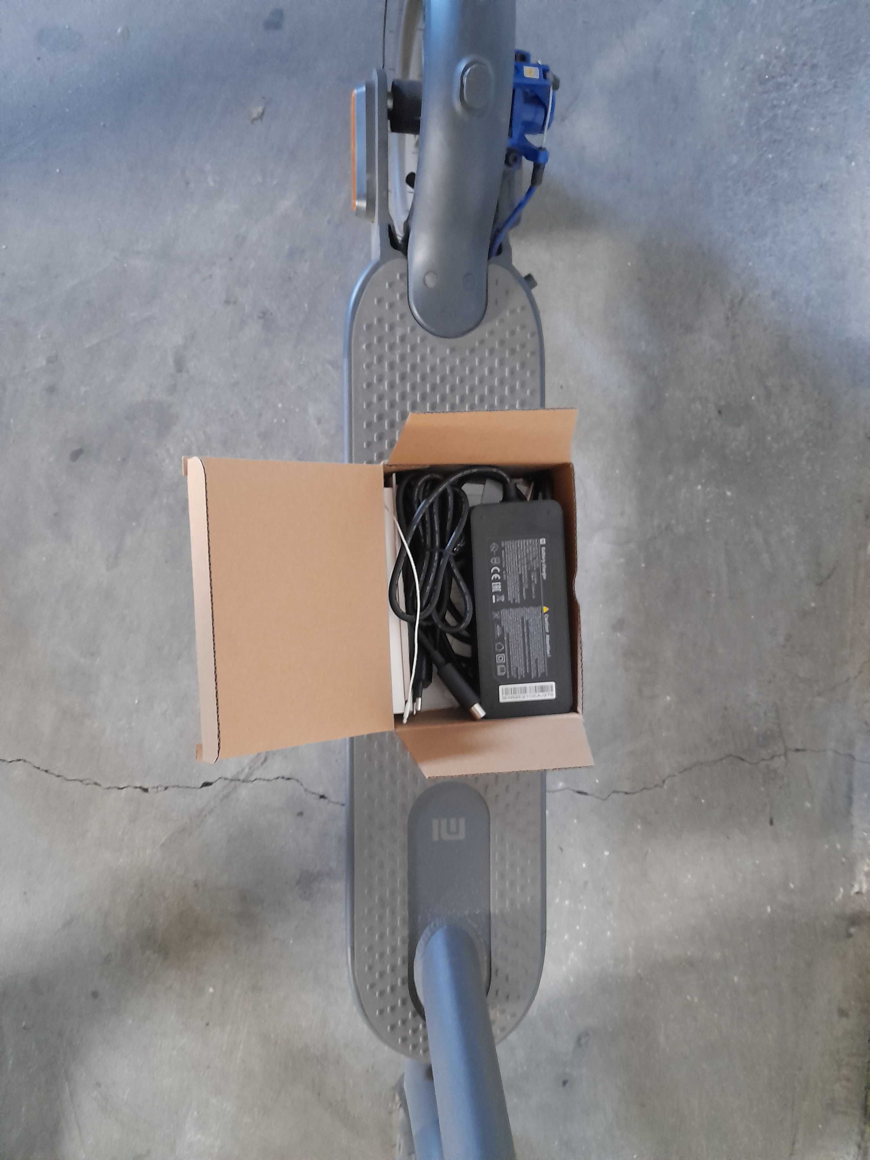 Trotinete Elétrica XIAOMI Mi Electric Scooter 3