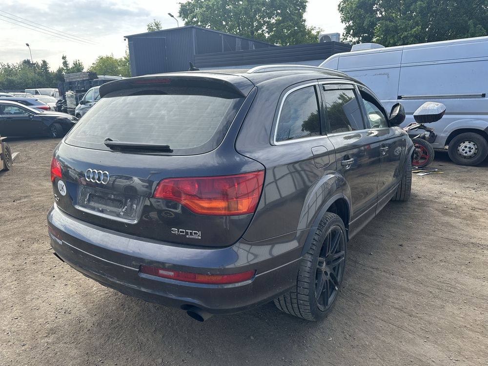 Audi Q7 silnik 3.0 TDI BUG 2007r,Anglik z kluczykami
