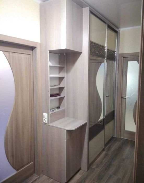 Простора 3-кімнатна квартира в новобудові на Озерній