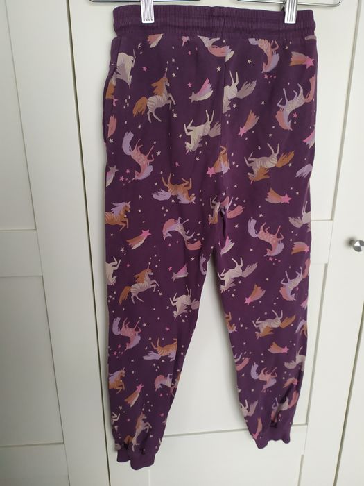 Next 134 spodnie dresowe jednorożec