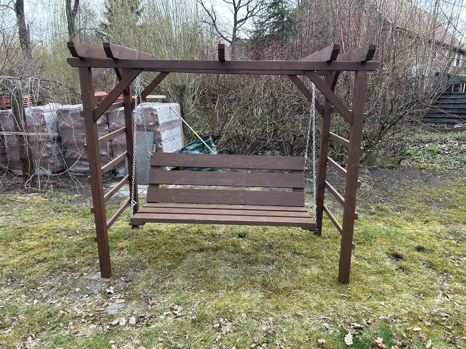 Zestawy mebli ogorodowych huśtawki piaskownice pergole donice stoły