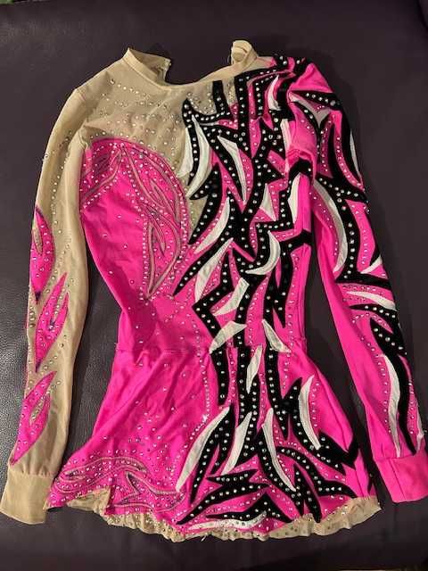 strój startowy do gimnastyki