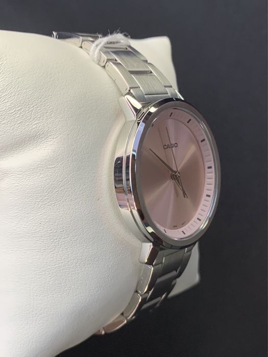 Годинник жіночий Casio LTP-B115D-4E Оригінал Гарантія Часы женские