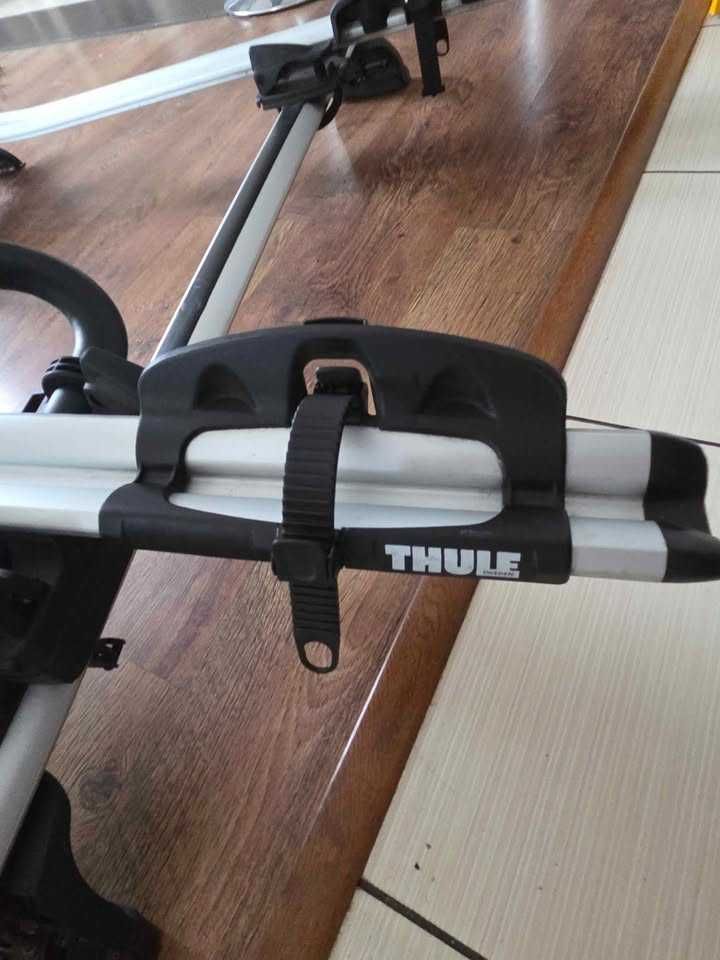 Bagażnik rowerowy na dach Thule ProRide 598 + belki Thule WingBar Edge
