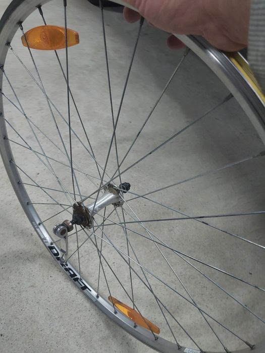 Koło rowerowe 28 cali przód