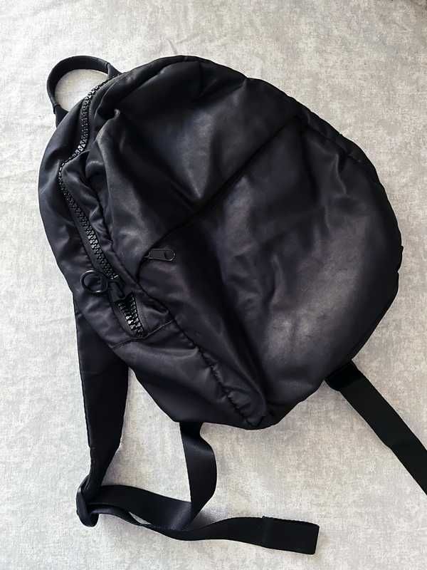 Рюкзак жіночий чорний