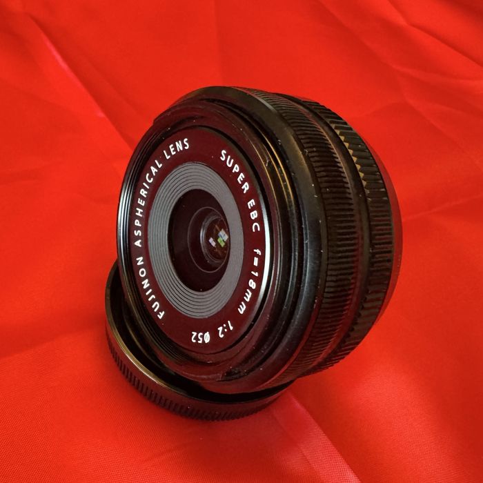 Fuji XF 18/2 excelente, com caixa