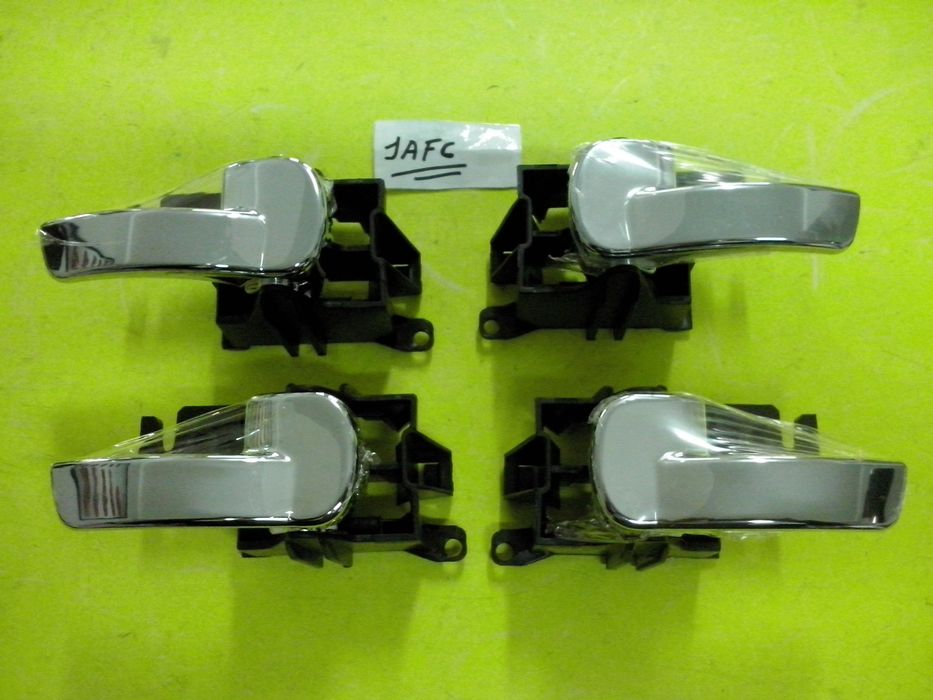Punhos /Manipulo cromado interior da porta Nissan Qashqai