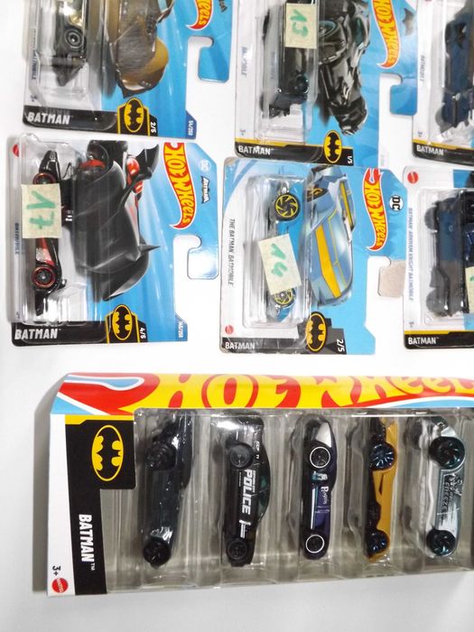 Hot Wheels Batmobil auto Batman